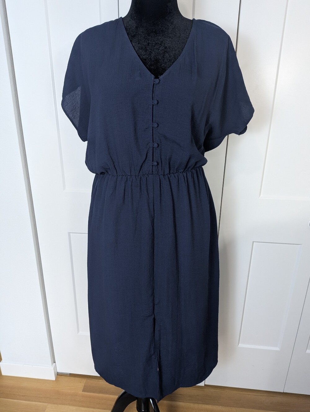 Bobeau Navy A-Line Dress Short Sleeve Midi V Neck Sz L
